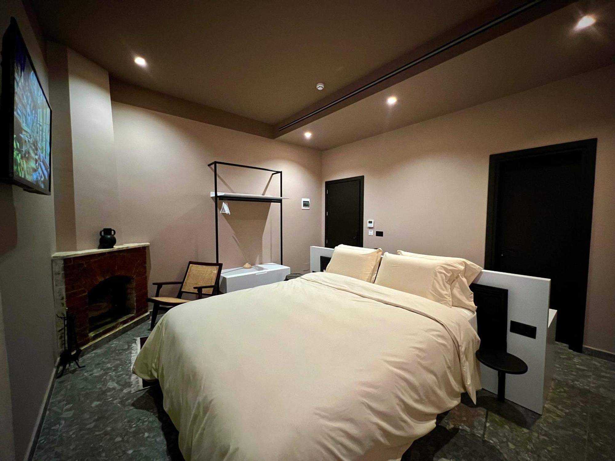 Rex Hotel Boutique Тирана Экстерьер фото