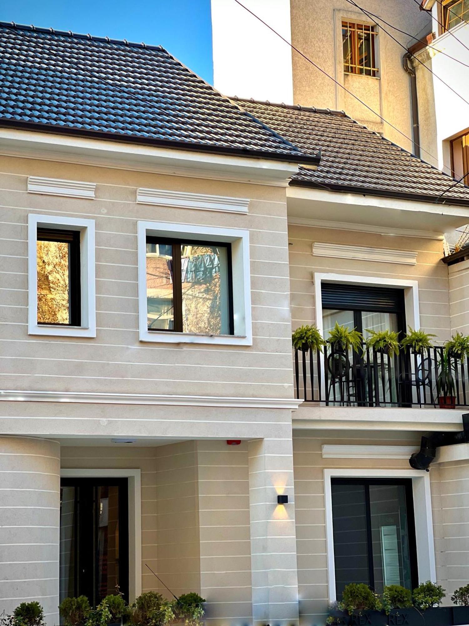 Rex Hotel Boutique Тирана Экстерьер фото