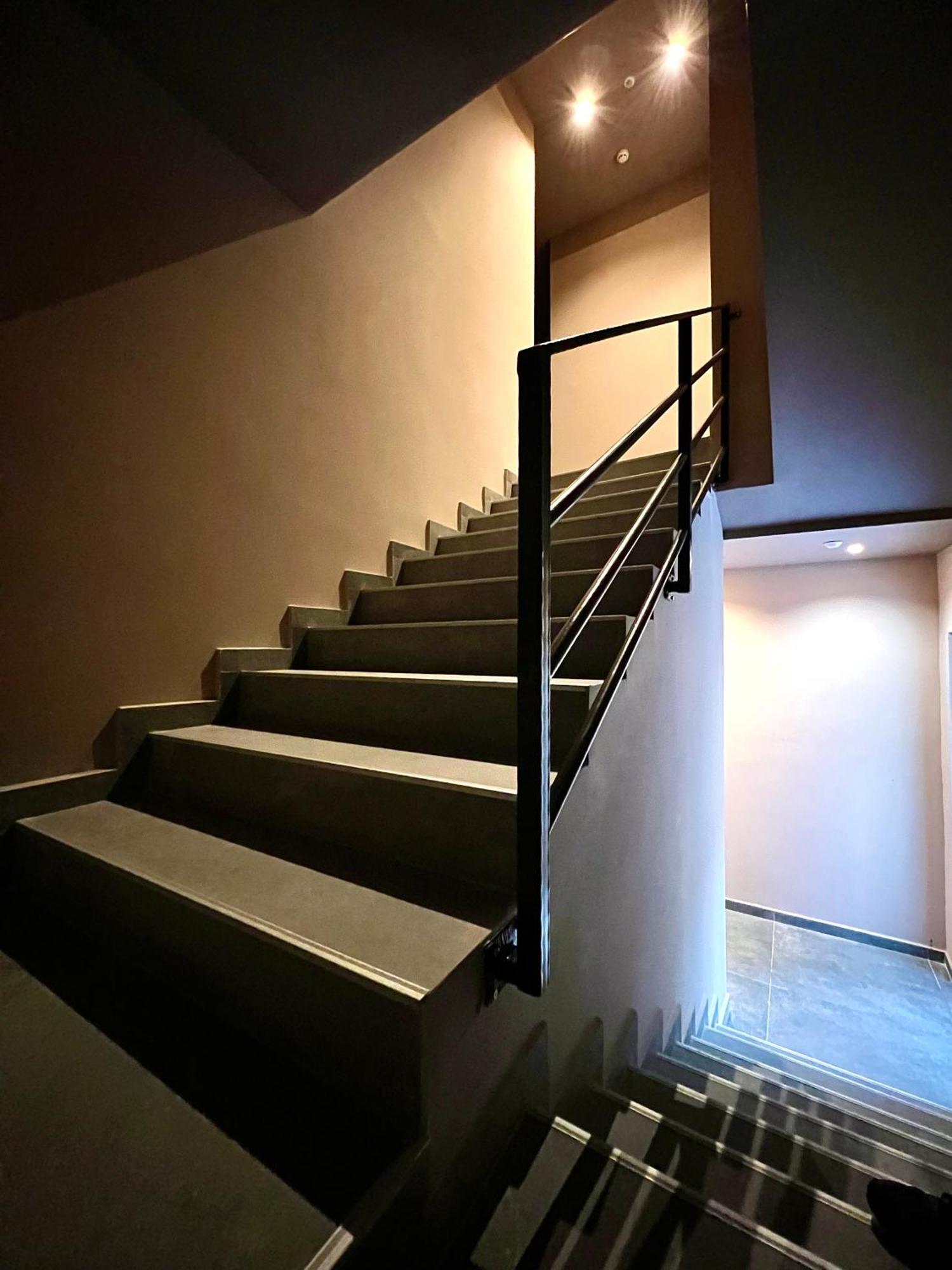 Rex Hotel Boutique Тирана Экстерьер фото