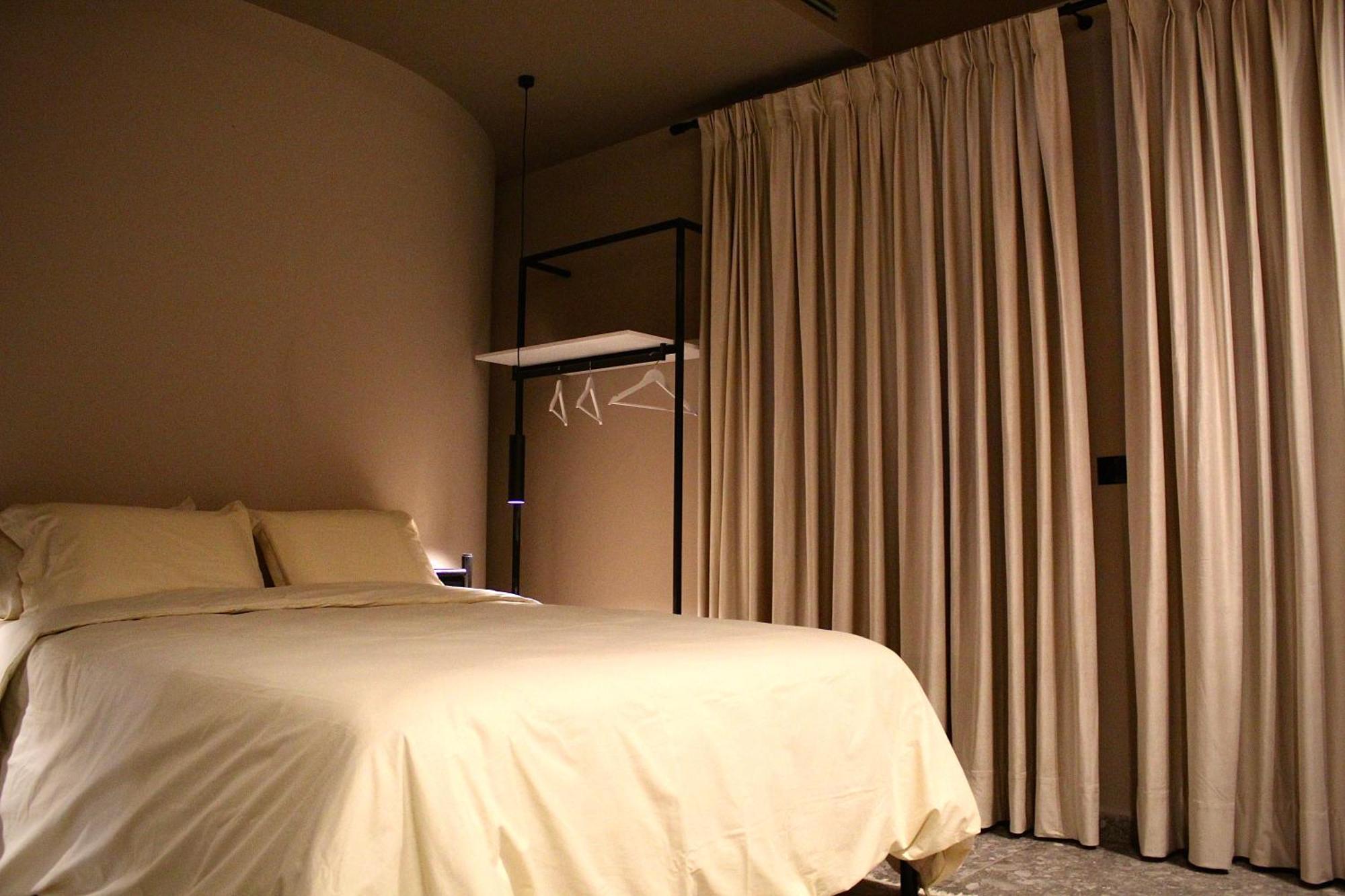 Rex Hotel Boutique Тирана Экстерьер фото